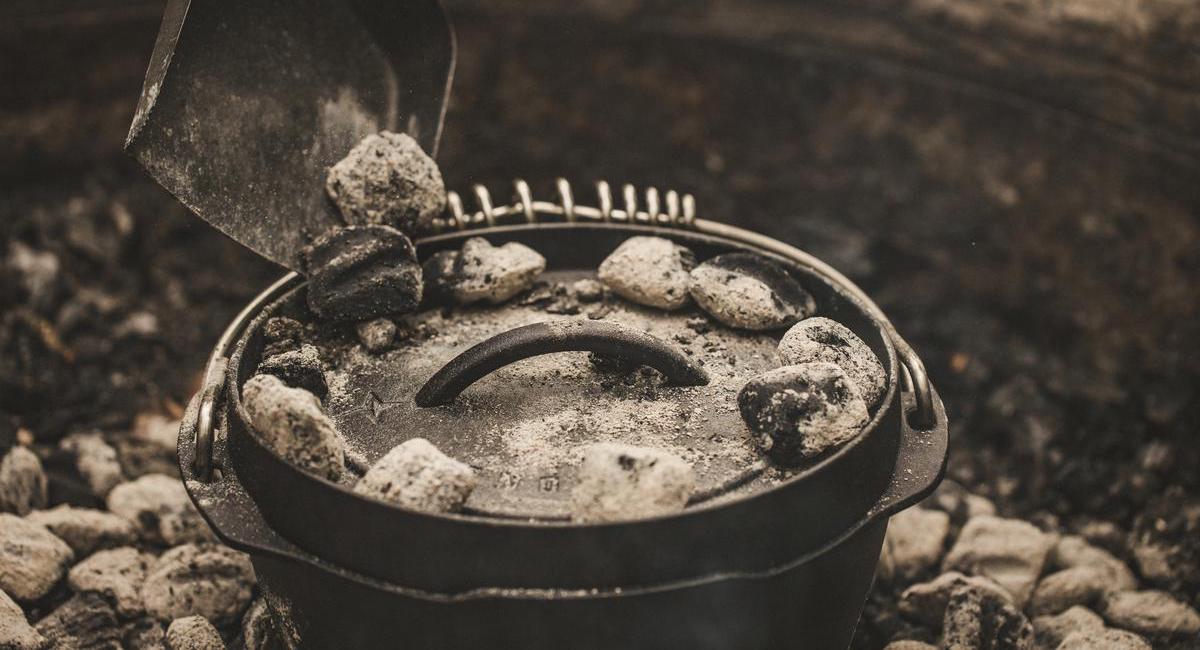 Dutch Oven Cooking with Kodiak & Barebones