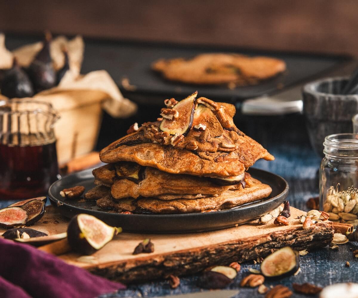 Cardamom Fig Pancakes