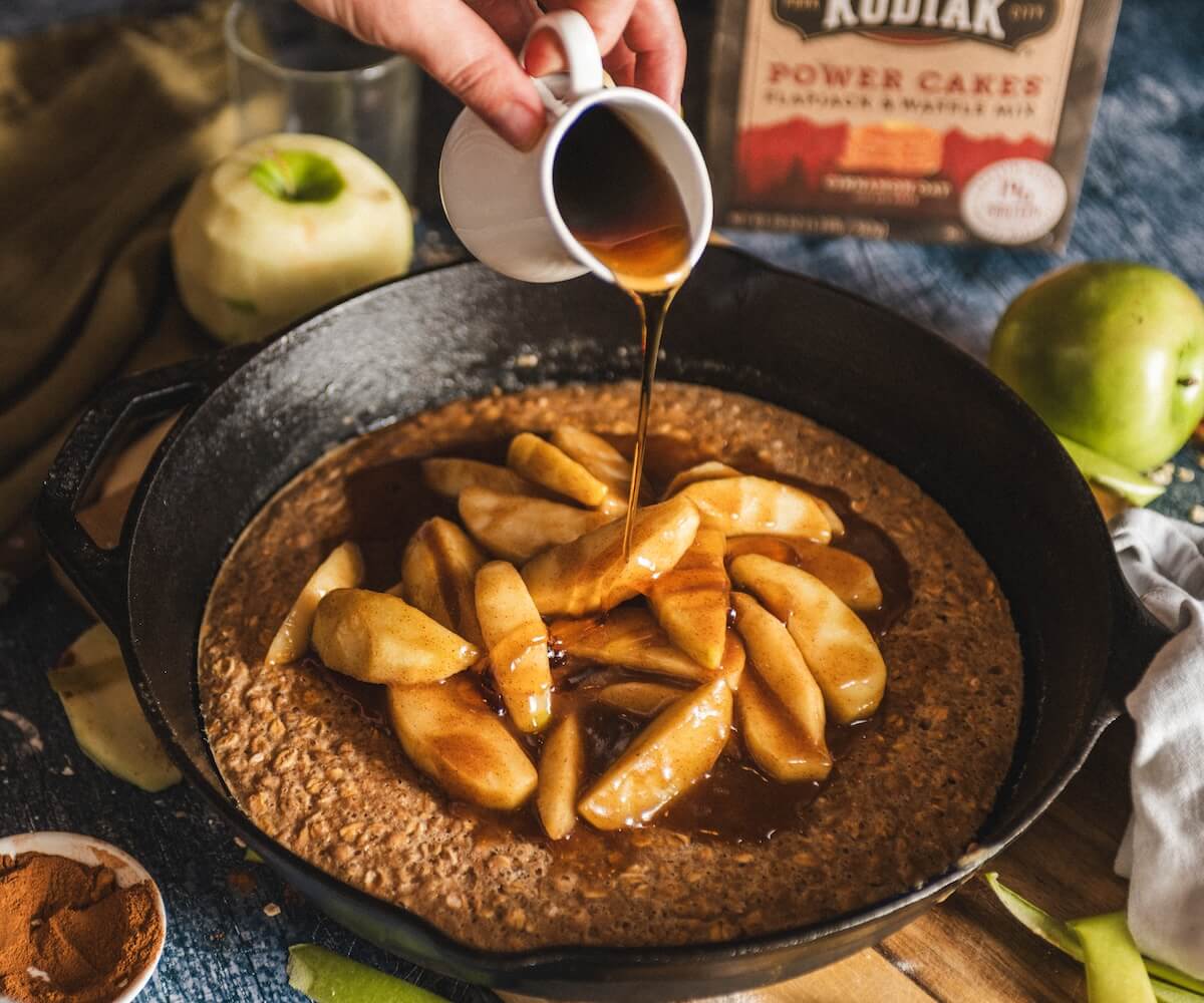 Apple-Cinnamon Flapjack Bake