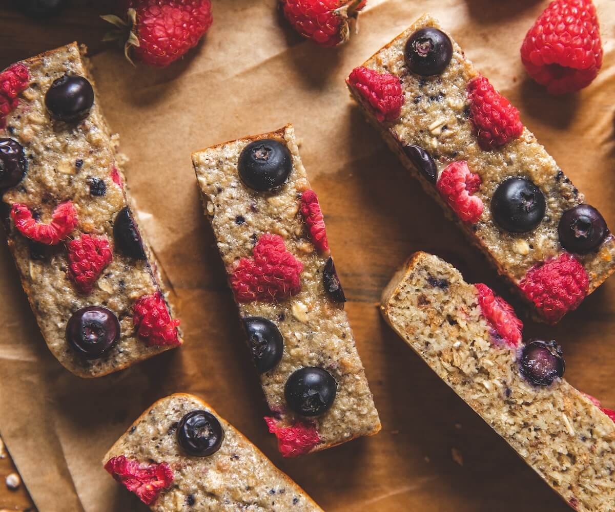 Berry Baked Oatmeal Bars