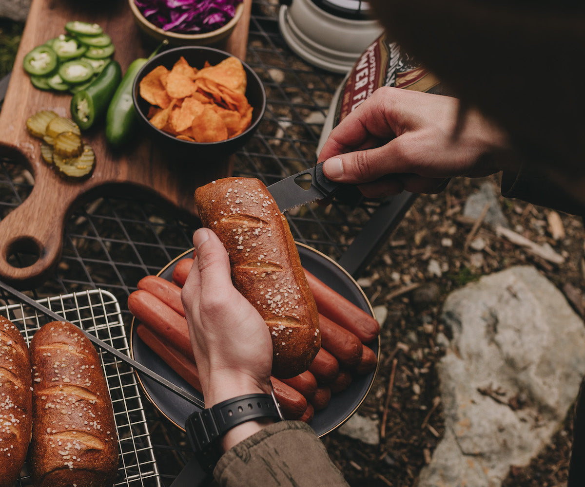 pretzel hot dog buns